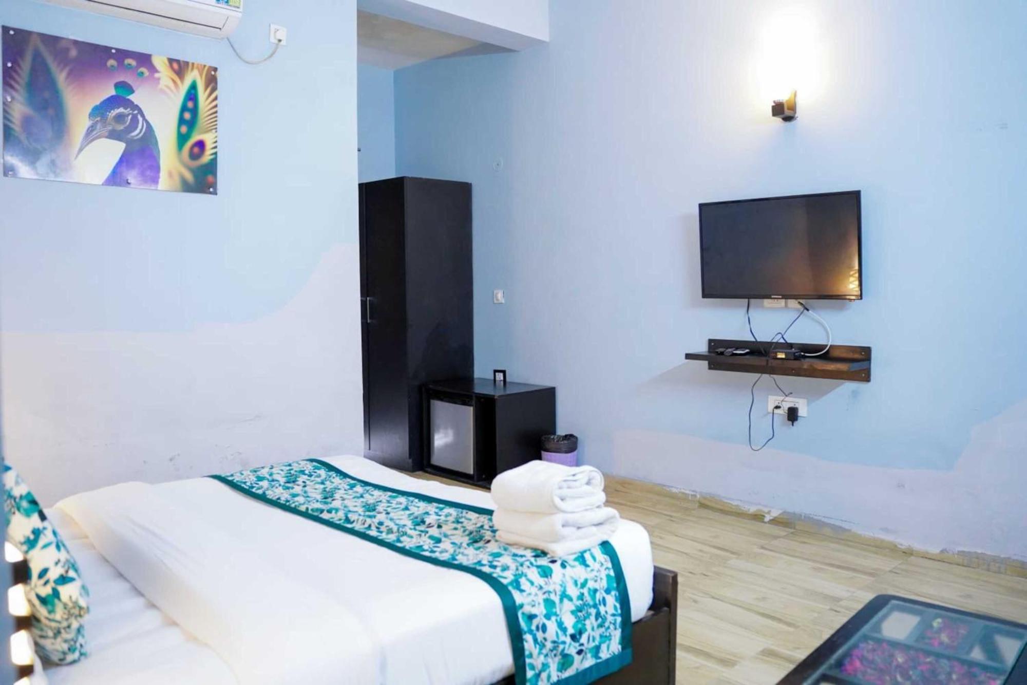 Vrindavan Dreams Hotel And Suites المظهر الخارجي الصورة