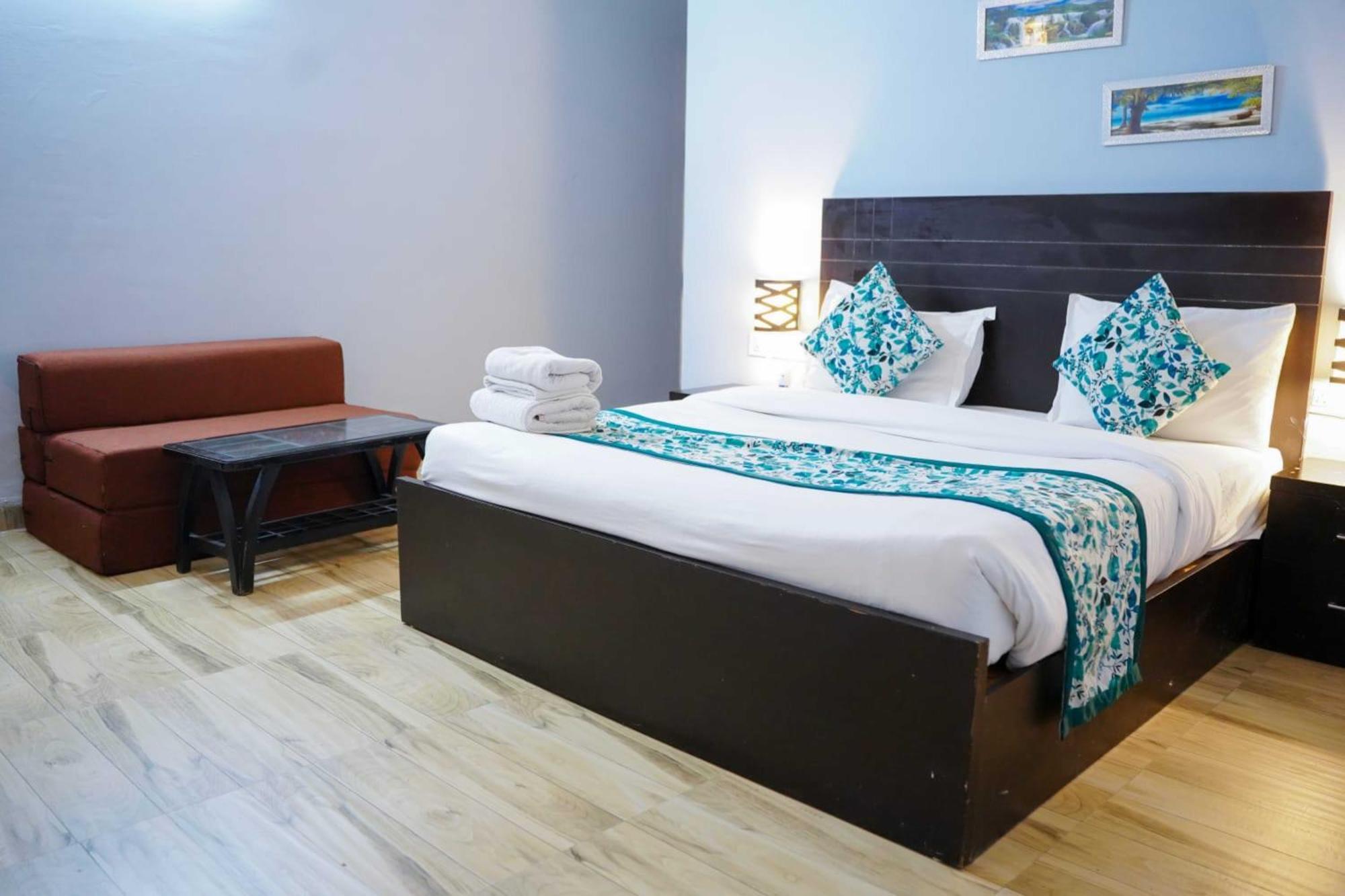 Vrindavan Dreams Hotel And Suites المظهر الخارجي الصورة