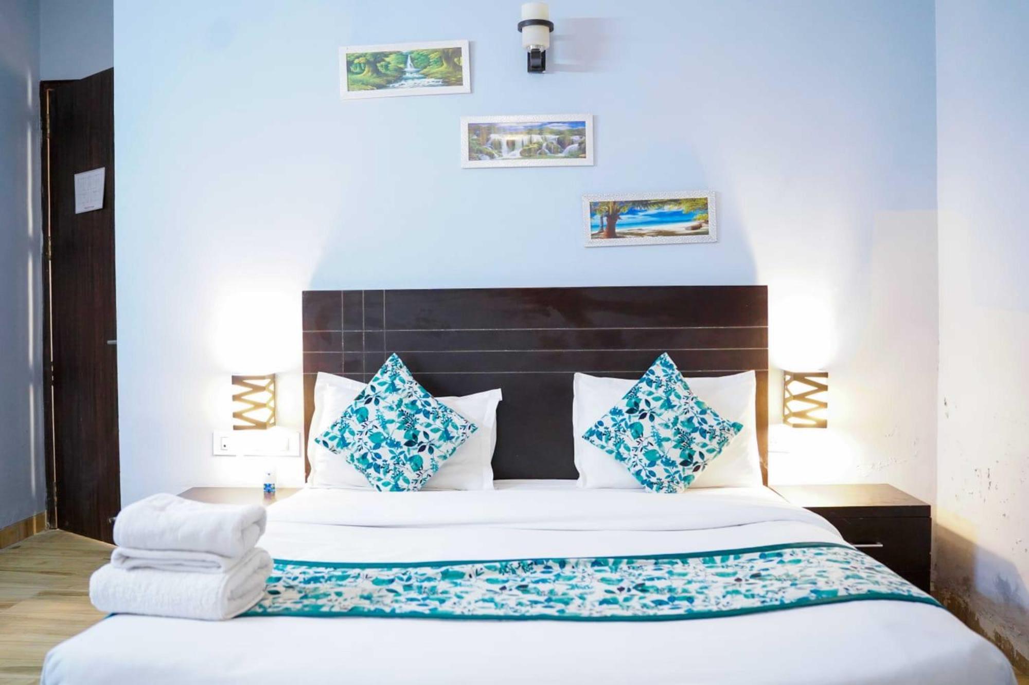 Vrindavan Dreams Hotel And Suites المظهر الخارجي الصورة